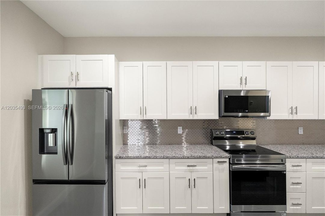 For Rent: $2,395 (3 beds, 3 baths, 1802 Square Feet)