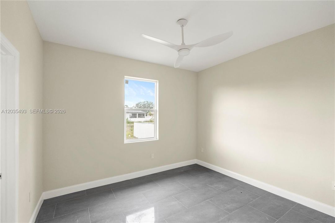 For Rent: $2,395 (3 beds, 3 baths, 1802 Square Feet)
