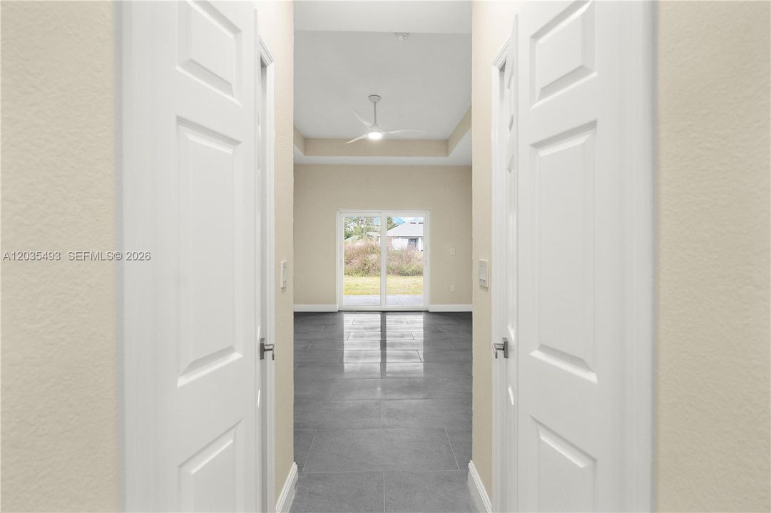 For Rent: $2,395 (3 beds, 3 baths, 1802 Square Feet)