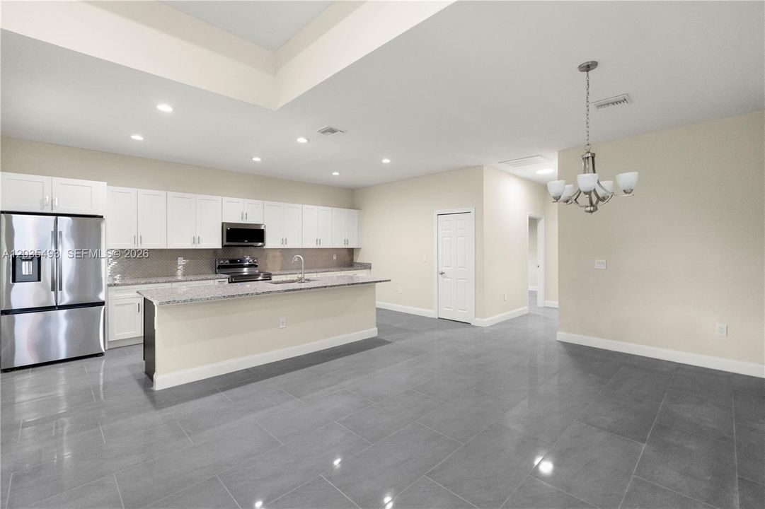 For Rent: $2,395 (3 beds, 3 baths, 1802 Square Feet)
