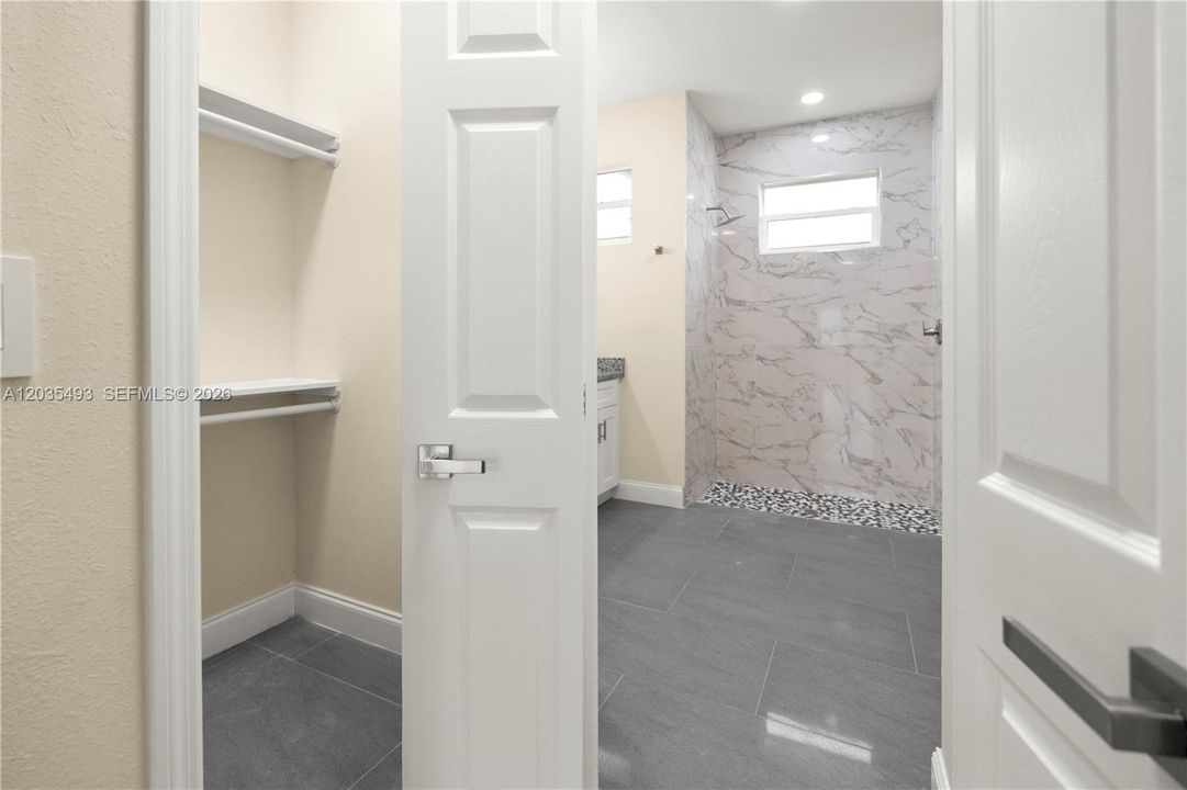 For Rent: $2,395 (3 beds, 3 baths, 1802 Square Feet)