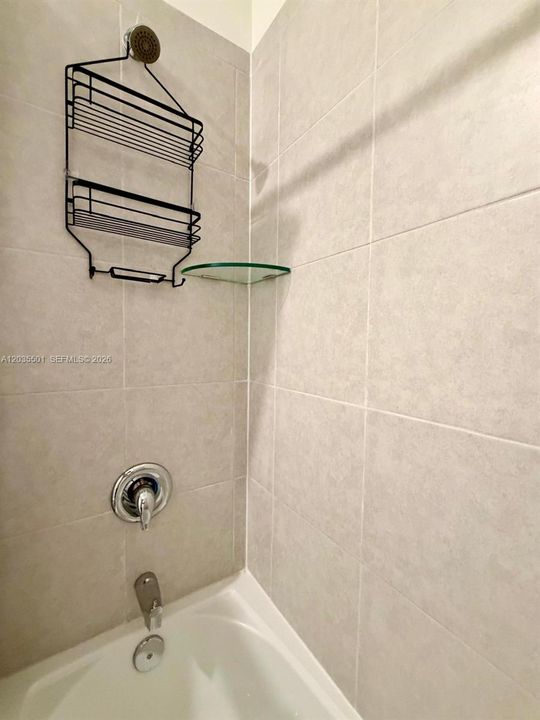 En Venta: $560,000 (3 camas, 2 baños, 1695 Pies cuadrados)