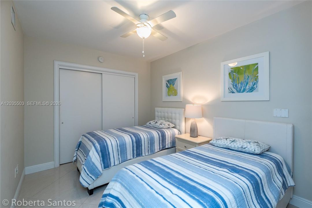 For Rent: $5,500 (2 beds, 2 baths, 1337 Square Feet)