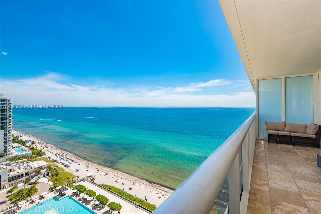 For Rent: $5,500 (2 beds, 2 baths, 1337 Square Feet)
