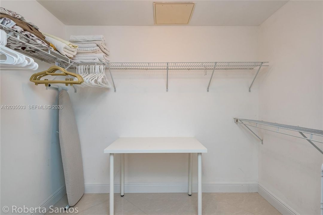 For Rent: $5,500 (2 beds, 2 baths, 1337 Square Feet)