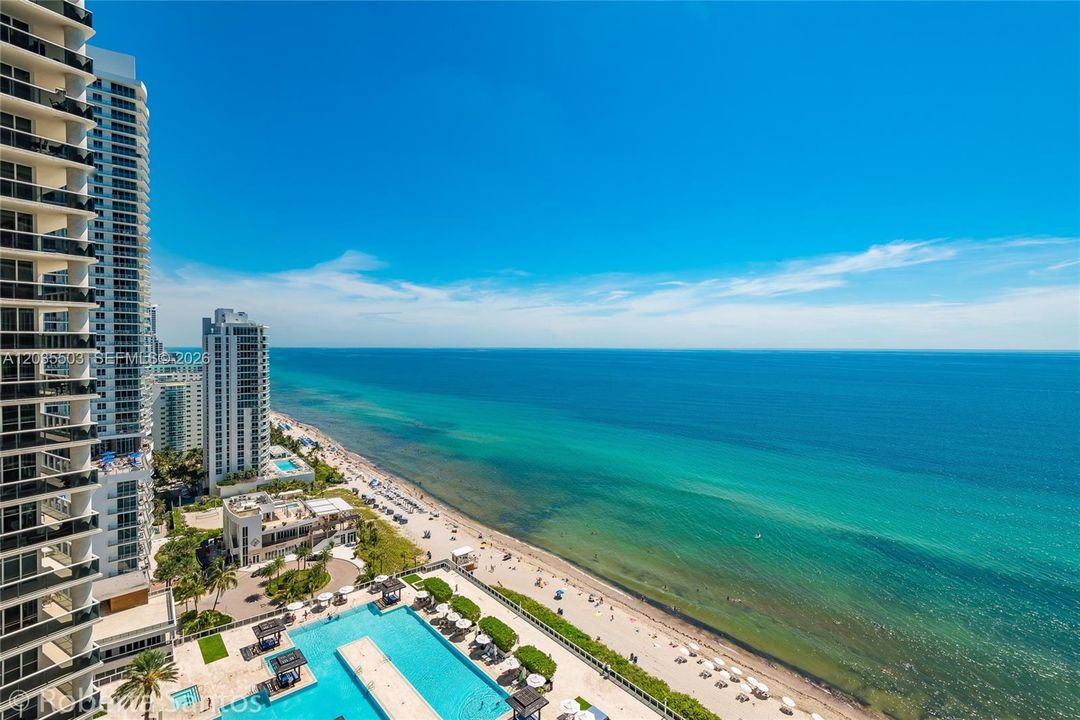 For Rent: $5,500 (2 beds, 2 baths, 1337 Square Feet)