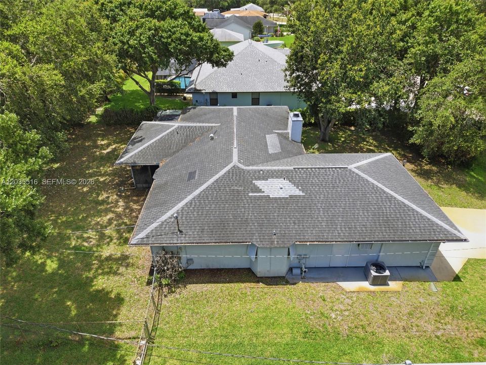 For Sale: $275,000 (2 beds, 2 baths, 1641 Square Feet)