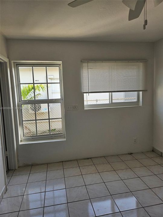 En Renta: $1,700 (2 camas, 2 baños, 3076 Pies cuadrados)