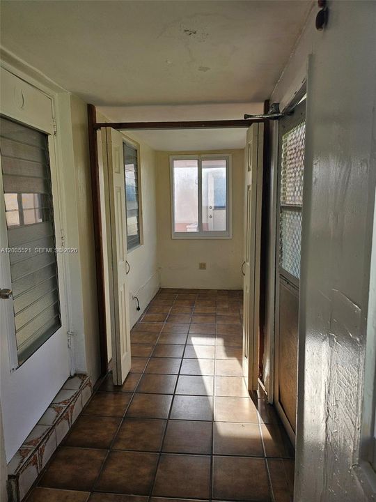 En Renta: $1,700 (2 camas, 2 baños, 3076 Pies cuadrados)