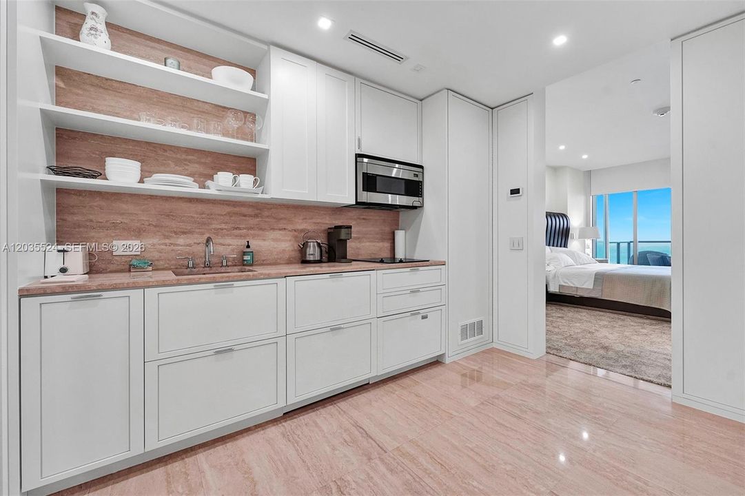 В аренду: $29,000 (2 спален, 3 ванн, 2103 Квадратных фут)