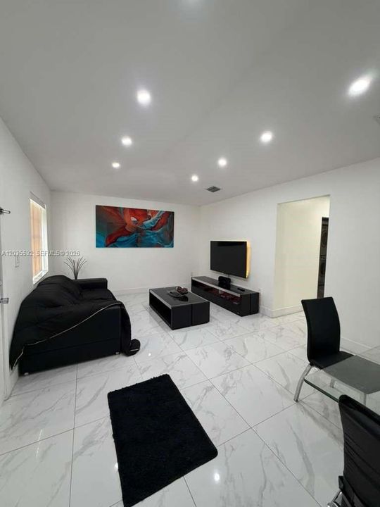 For Sale: $575,000 (4 beds, 2 baths, 1425 Square Feet)
