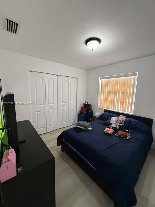 For Sale: $575,000 (4 beds, 2 baths, 1425 Square Feet)