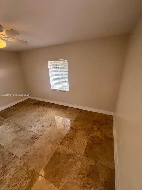 For Rent: $1,490 (0 beds, 1 baths, 338 Square Feet)