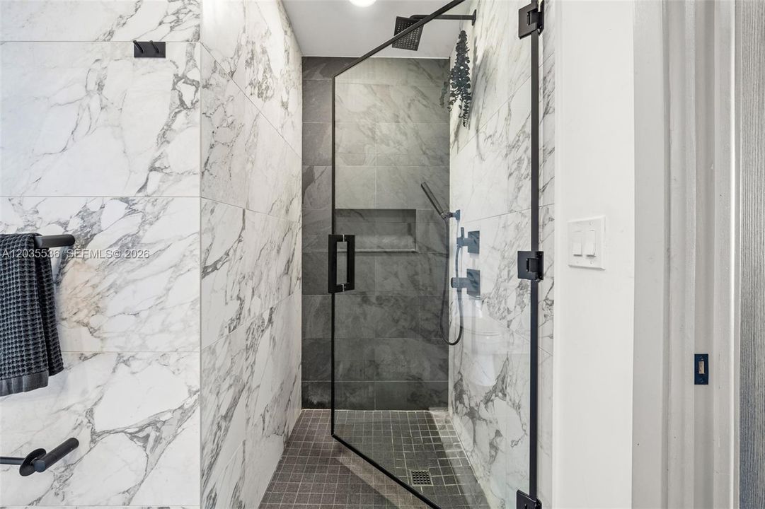 В аренду: $8,900 (2 спален, 2 ванн, 1577 Квадратных фут)