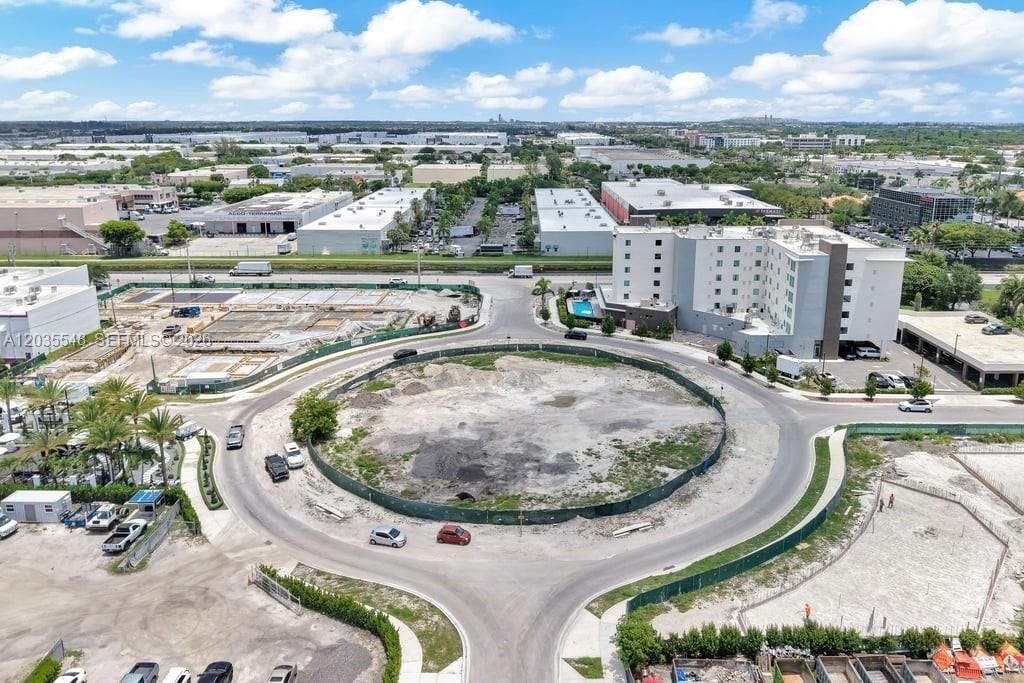 На продажу: $1,899,000 (0 спален, 0 ванн, 0 Квадратных фут)
