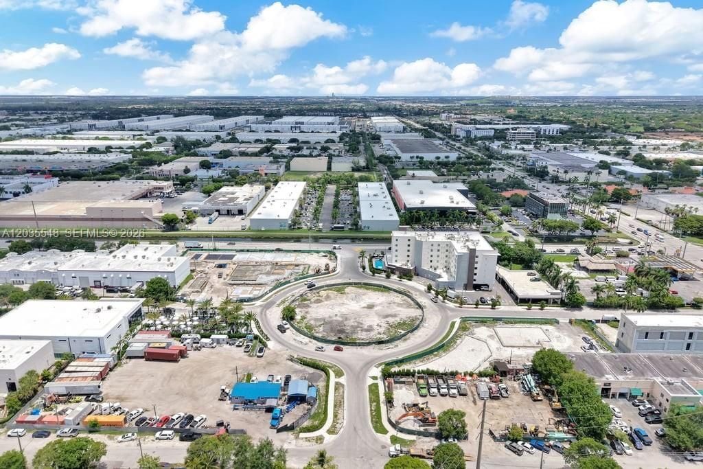 На продажу: $1,899,000 (0 спален, 0 ванн, 0 Квадратных фут)