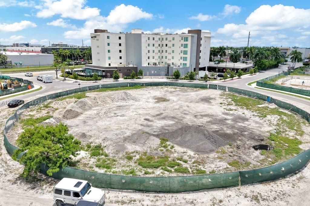 На продажу: $1,899,000 (0 спален, 0 ванн, 0 Квадратных фут)