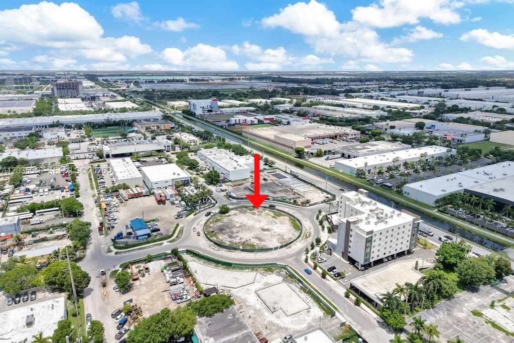 На продажу: $1,899,000 (0 спален, 0 ванн, 0 Квадратных фут)