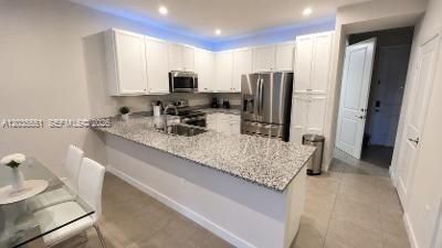 En Venta: $435,000 (3 camas, 2 baños, 1530 Pies cuadrados)