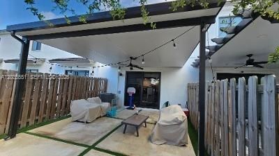 En Venta: $435,000 (3 camas, 2 baños, 1530 Pies cuadrados)