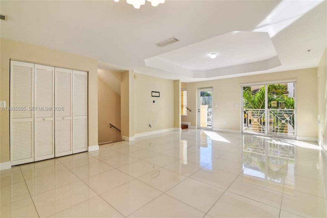 For Sale: $790,000 (3 beds, 2 baths, 1797 Square Feet)