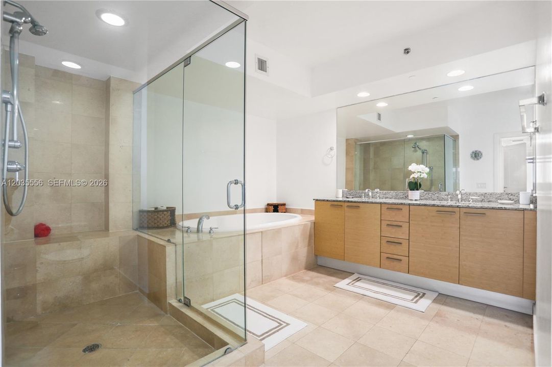 For Sale: $1,290,000 (3 beds, 2 baths, 1554 Square Feet)