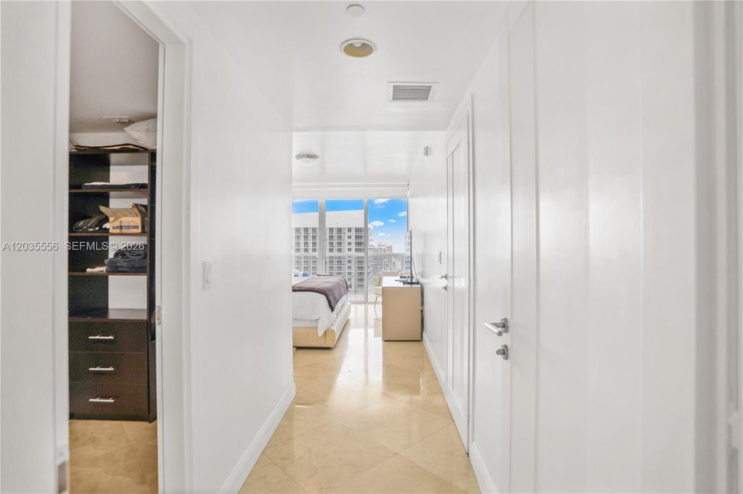For Sale: $1,290,000 (3 beds, 2 baths, 1554 Square Feet)
