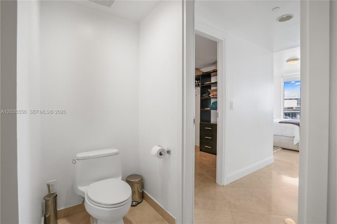 For Sale: $1,290,000 (3 beds, 2 baths, 1554 Square Feet)