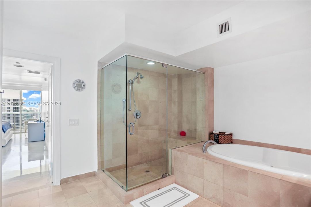 For Sale: $1,290,000 (3 beds, 2 baths, 1554 Square Feet)