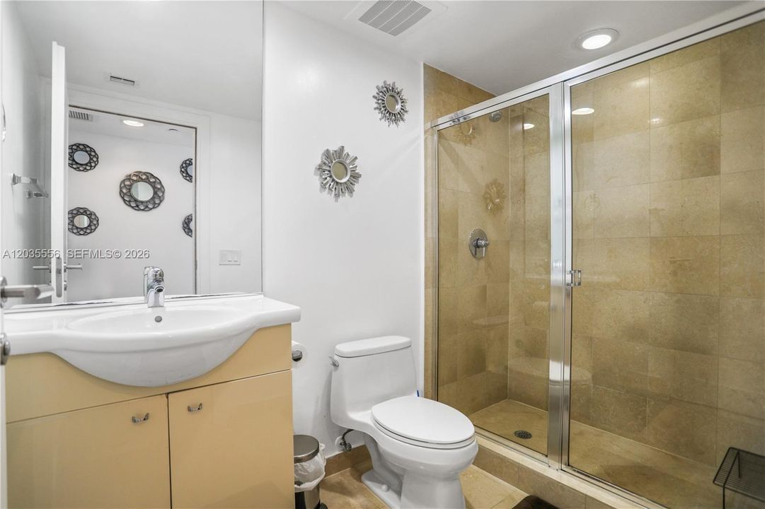 For Sale: $1,290,000 (3 beds, 2 baths, 1554 Square Feet)