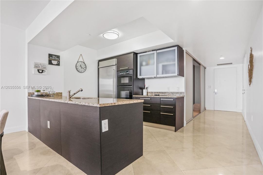 For Sale: $1,290,000 (3 beds, 2 baths, 1554 Square Feet)
