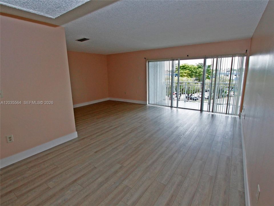 En Renta: $2,400 (2 camas, 2 baños, 1415 Pies cuadrados)