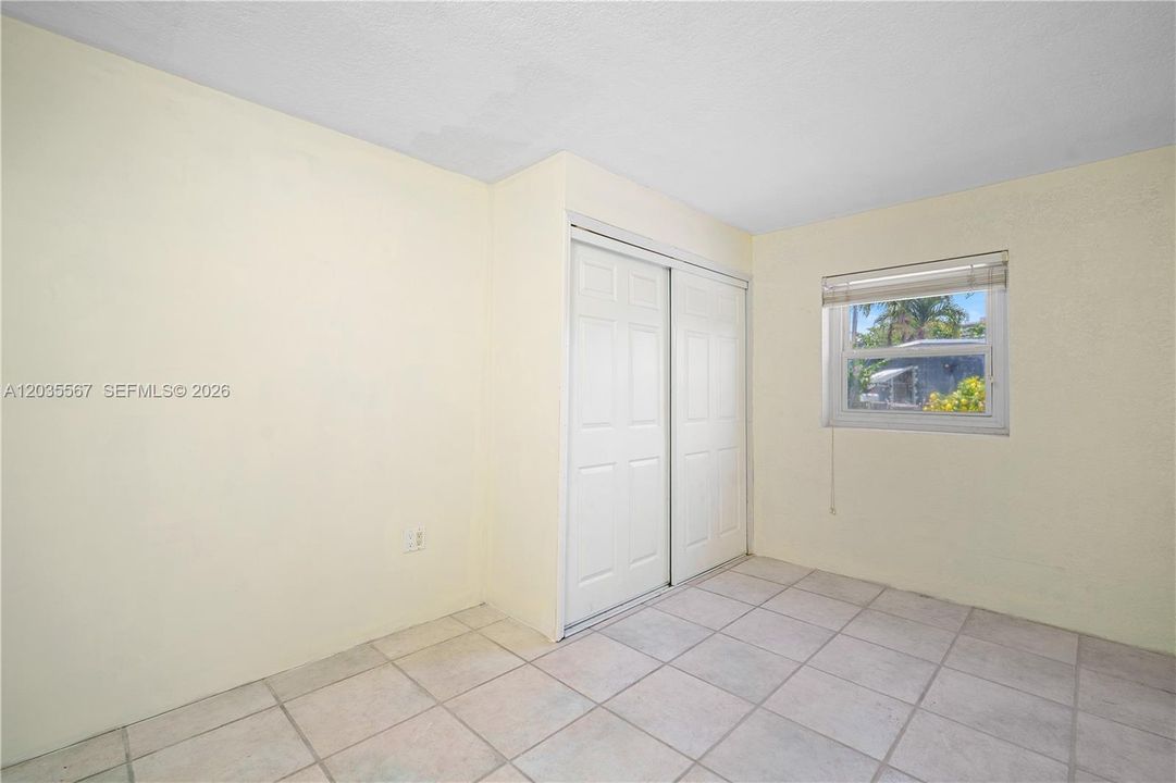 For Rent: $1,999 (2 beds, 1 baths, 636 Square Feet)