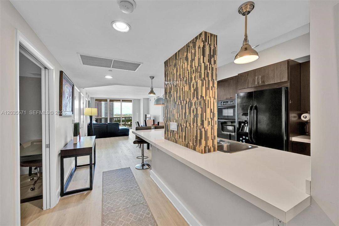 For Rent: $5,800 (3 beds, 3 baths, 1571 Square Feet)