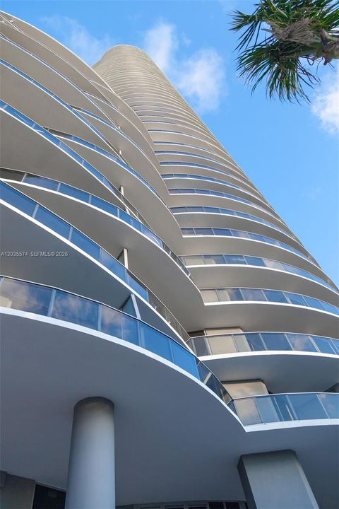 En Renta: $11,000 (3 camas, 4 baños, 2018 Pies cuadrados)