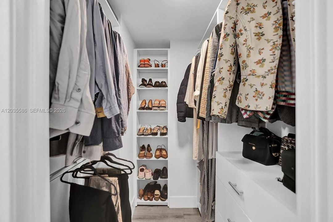 En Renta: $2,200 (0 camas, 0 baños, 887 Pies cuadrados)