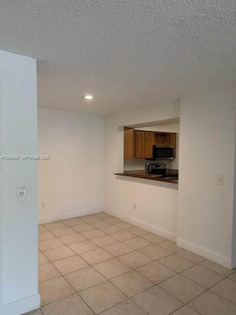 В аренду: $1,700 (1 спален, 1 ванн, 813 Квадратных фут)