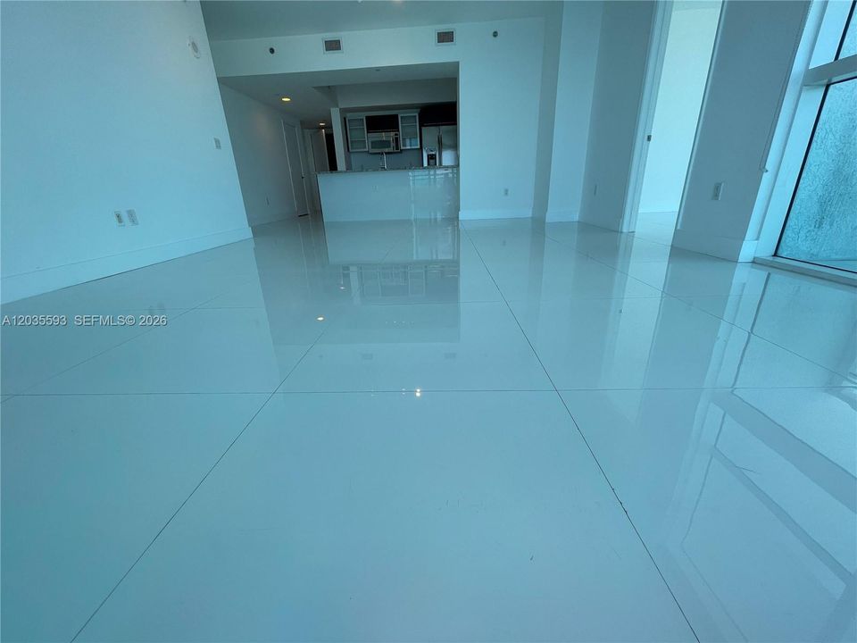 For Rent: $5,800 (2 beds, 2 baths, 1278 Square Feet)