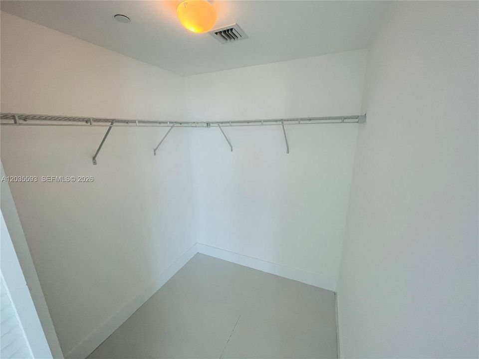 For Rent: $5,800 (2 beds, 2 baths, 1278 Square Feet)