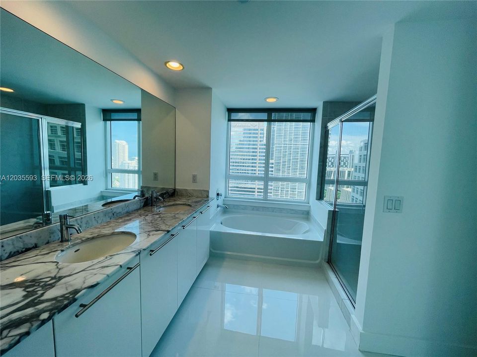For Rent: $5,800 (2 beds, 2 baths, 1278 Square Feet)