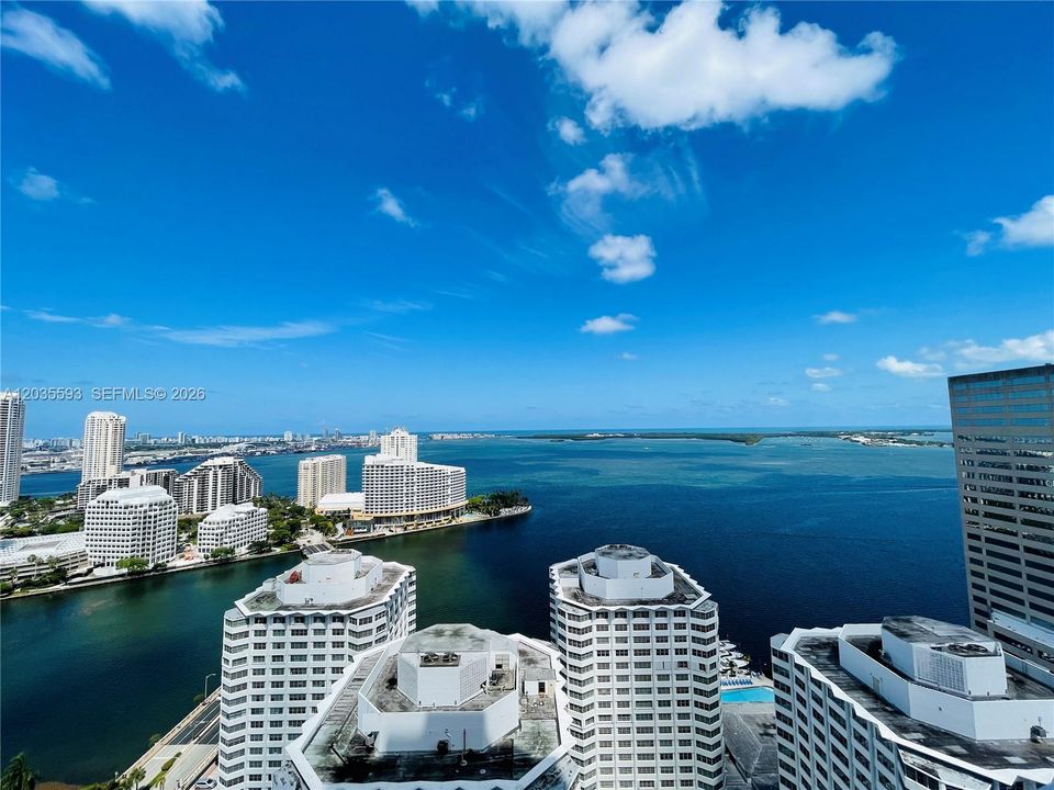 For Rent: $5,800 (2 beds, 2 baths, 1278 Square Feet)