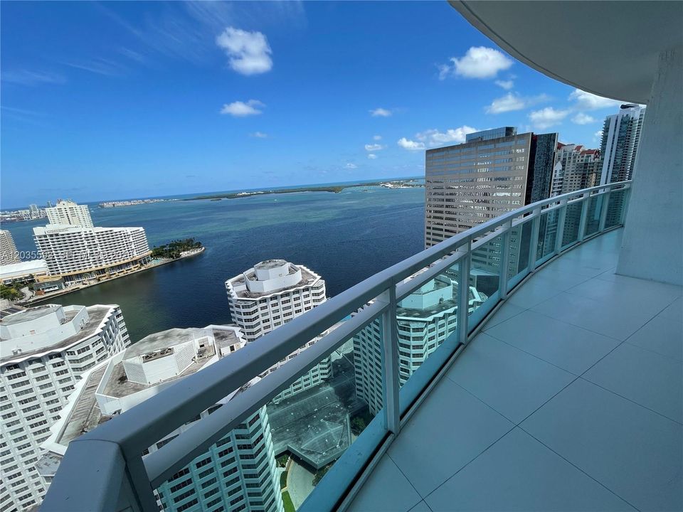 For Rent: $5,800 (2 beds, 2 baths, 1278 Square Feet)