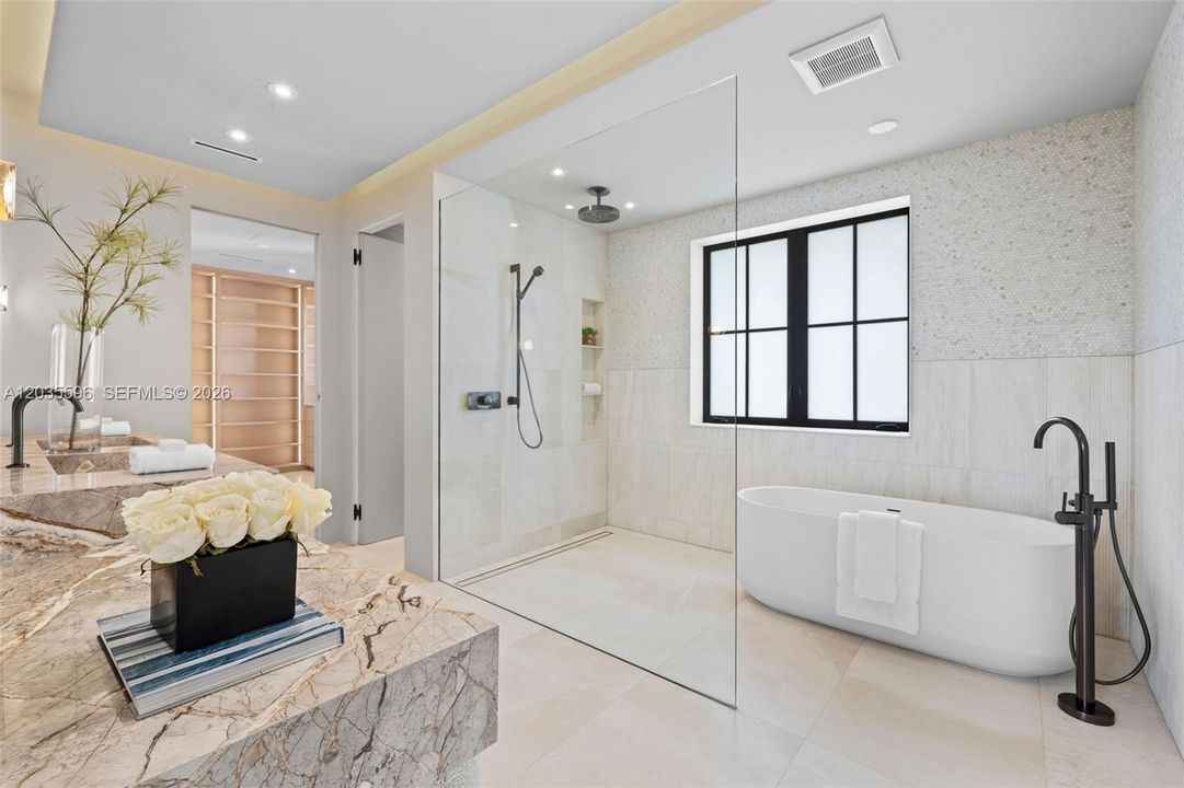 En Venta: $6,995,000 (4 camas, 4 baños, 3686 Pies cuadrados)