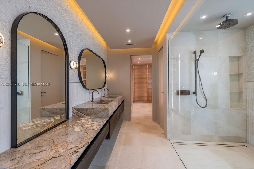 En Venta: $6,995,000 (4 camas, 4 baños, 3686 Pies cuadrados)