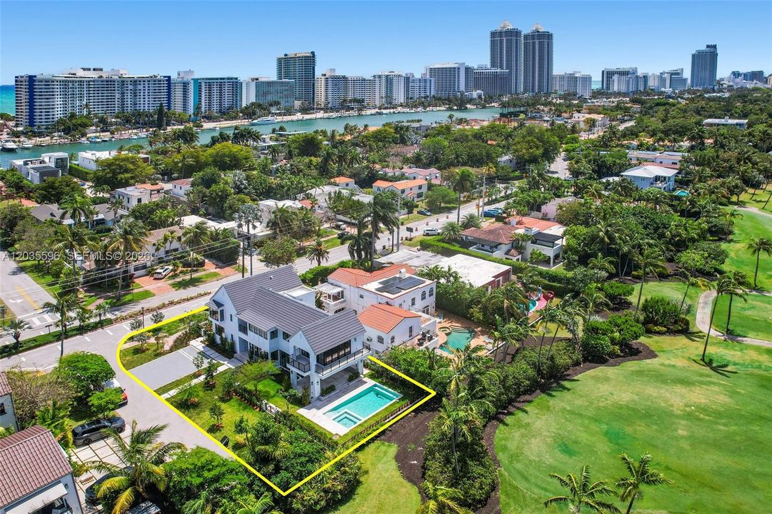 En Venta: $6,995,000 (4 camas, 4 baños, 3686 Pies cuadrados)