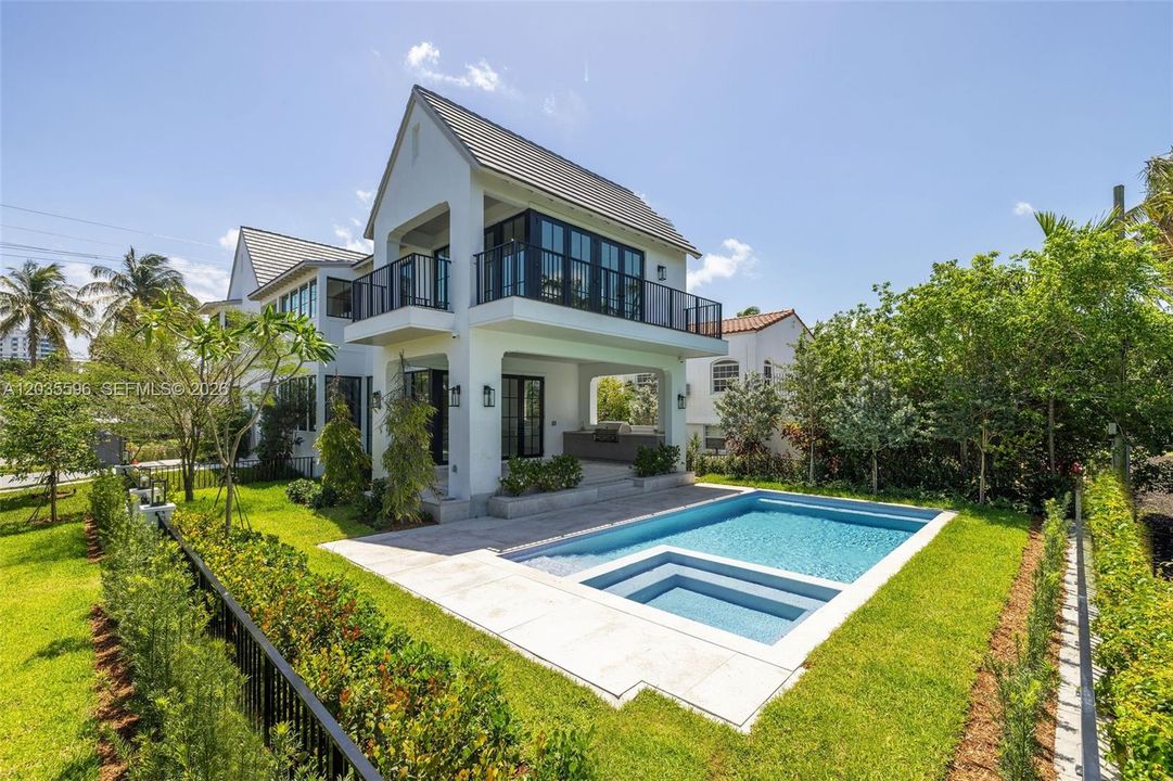 En Venta: $6,995,000 (4 camas, 4 baños, 3686 Pies cuadrados)