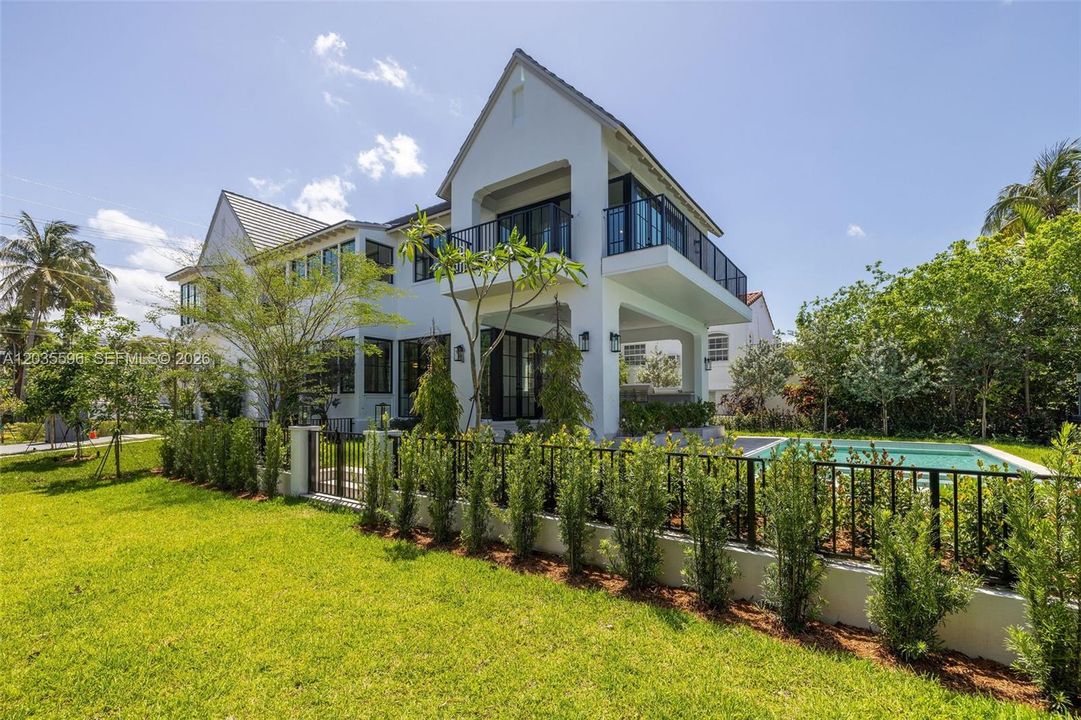 En Venta: $6,995,000 (4 camas, 4 baños, 3686 Pies cuadrados)