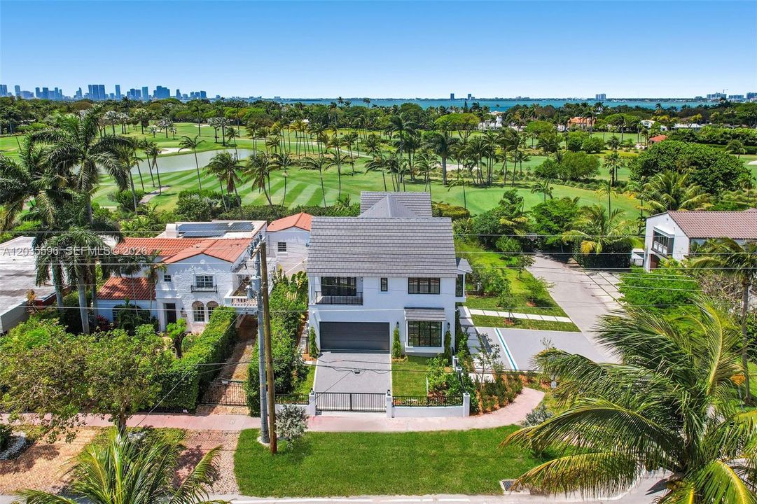 En Venta: $6,995,000 (4 camas, 4 baños, 3686 Pies cuadrados)