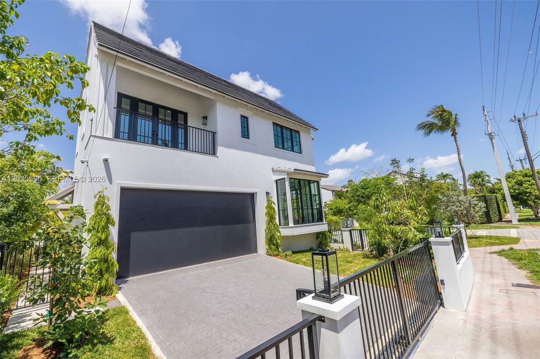 En Venta: $6,995,000 (4 camas, 4 baños, 3686 Pies cuadrados)
