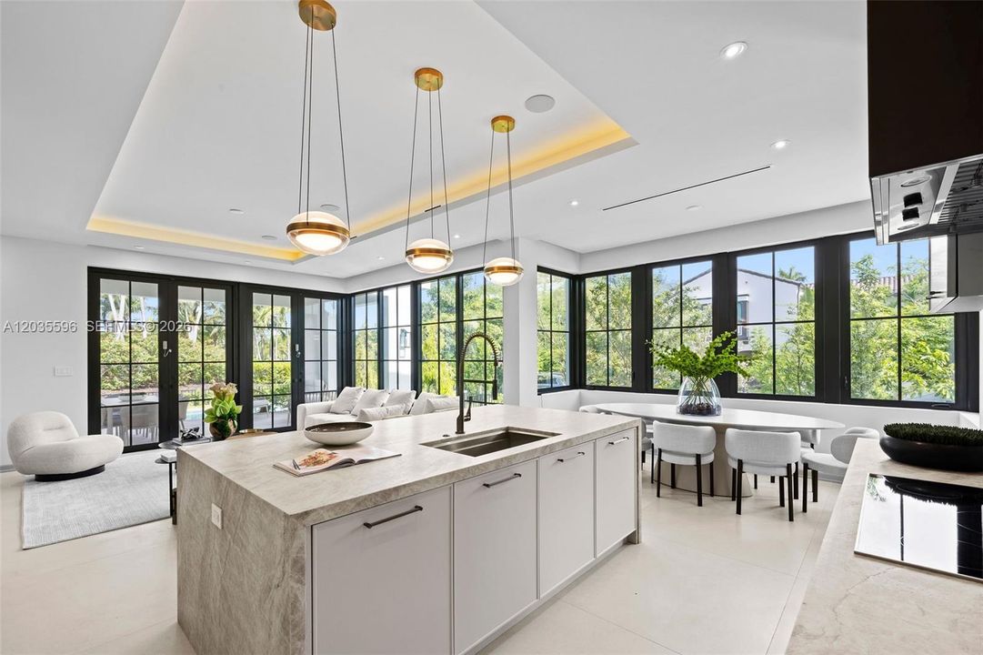 En Venta: $6,995,000 (4 camas, 4 baños, 3686 Pies cuadrados)